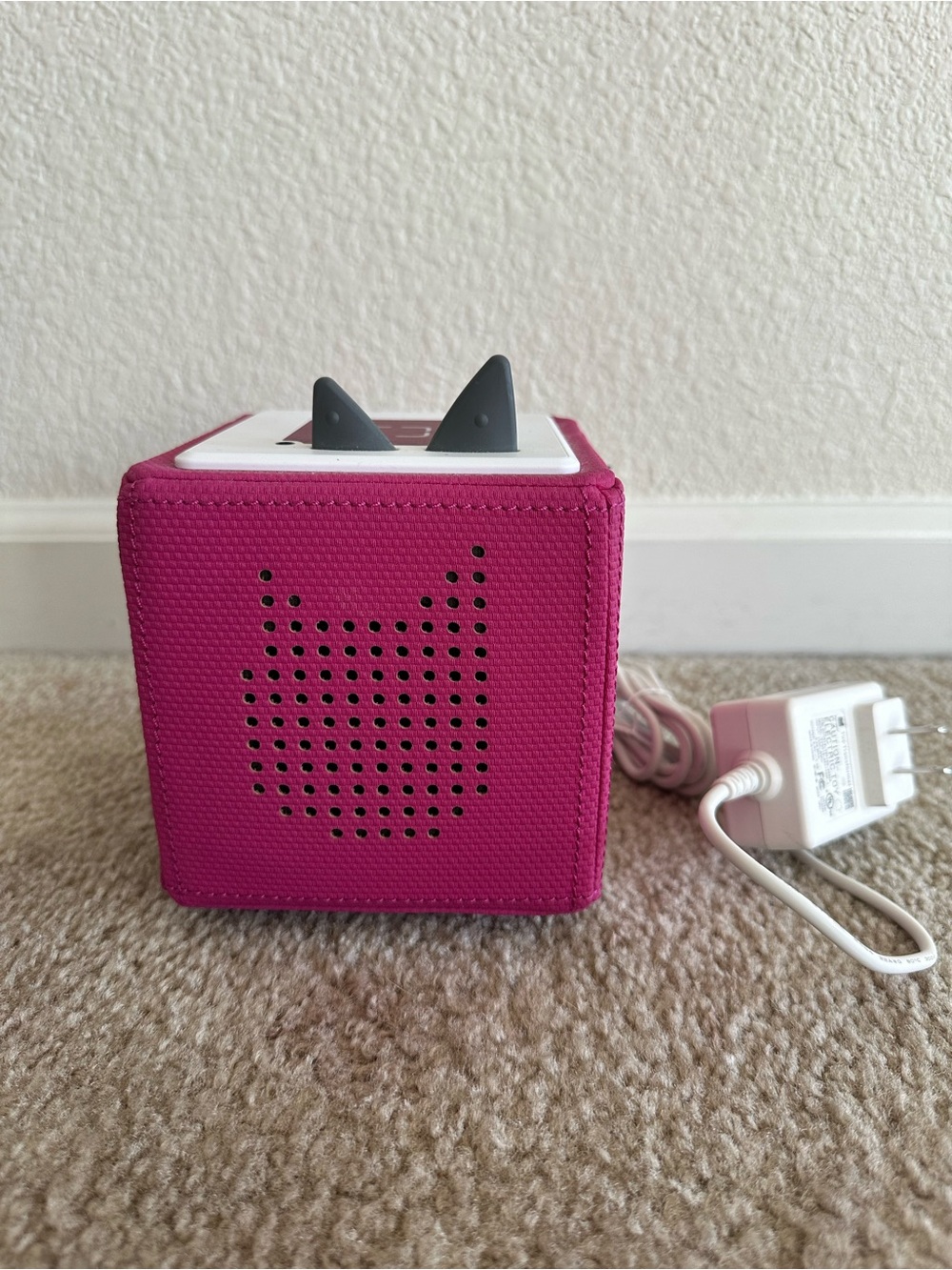 Portable Pink Kids Audio Speaker Cube with Charger, headphones and one tonie